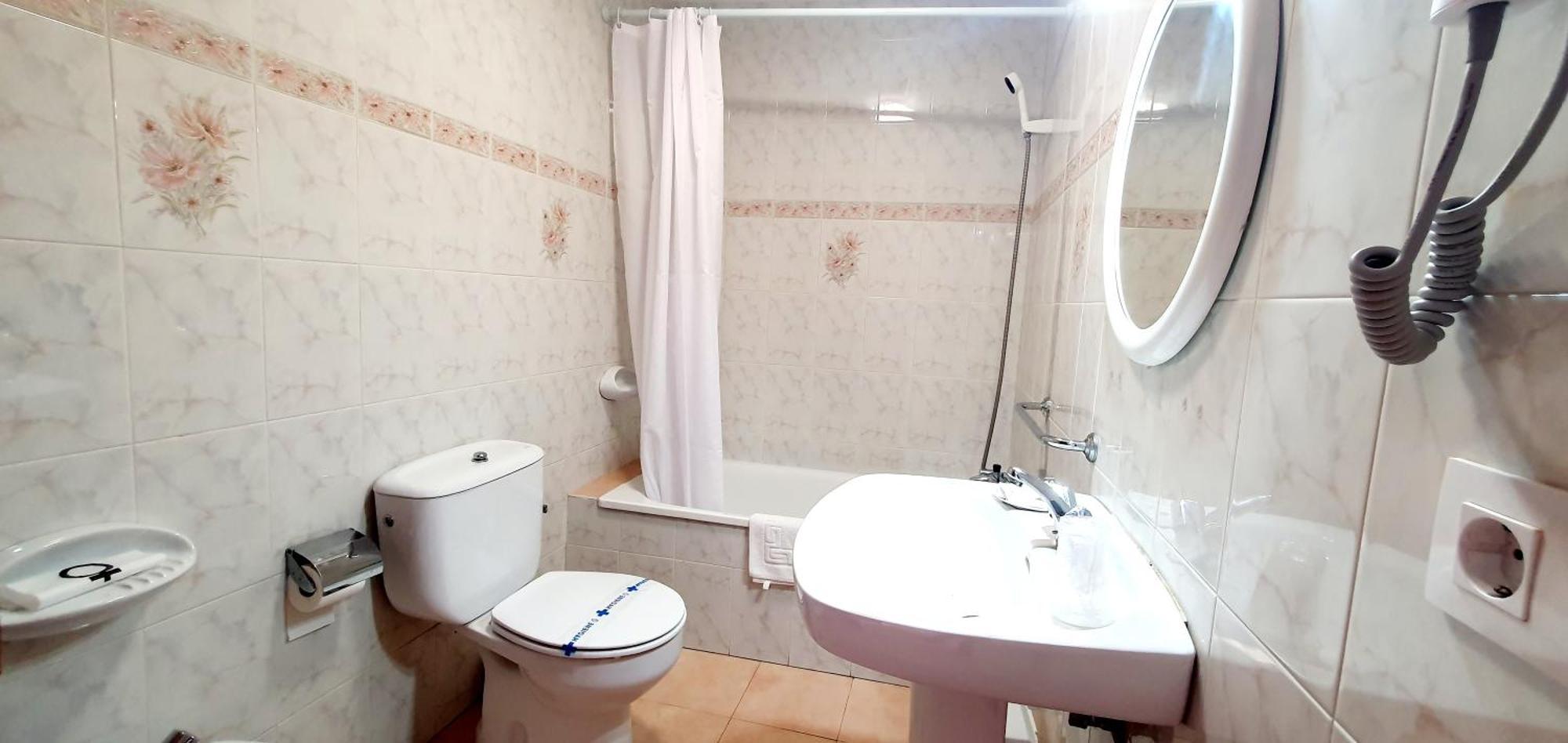 Готель Sidreria La Casa Abajo Ла-Франка Екстер'єр фото